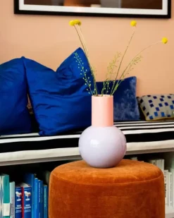 Motel a Miio Vasen>Bola Vase L Lila Rosa